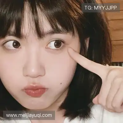 何凡菁